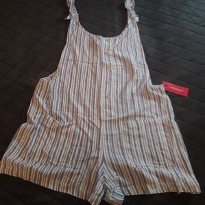 Xhilaration romper 4-6 medium
